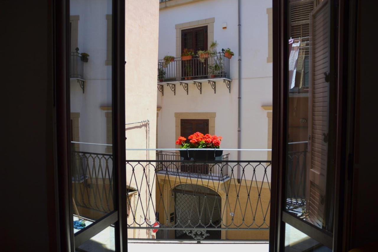Hotel Isula Palermo Esterno foto